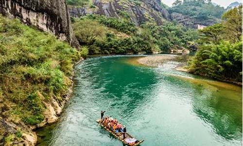 武夷山三个必去地方_福建省旅游必去十大景点推荐